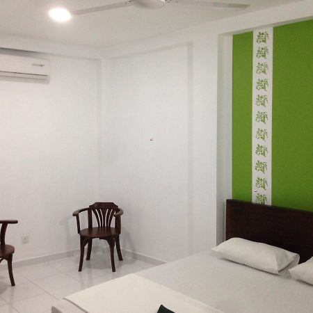Star City Villa Kolombo Bagian luar foto