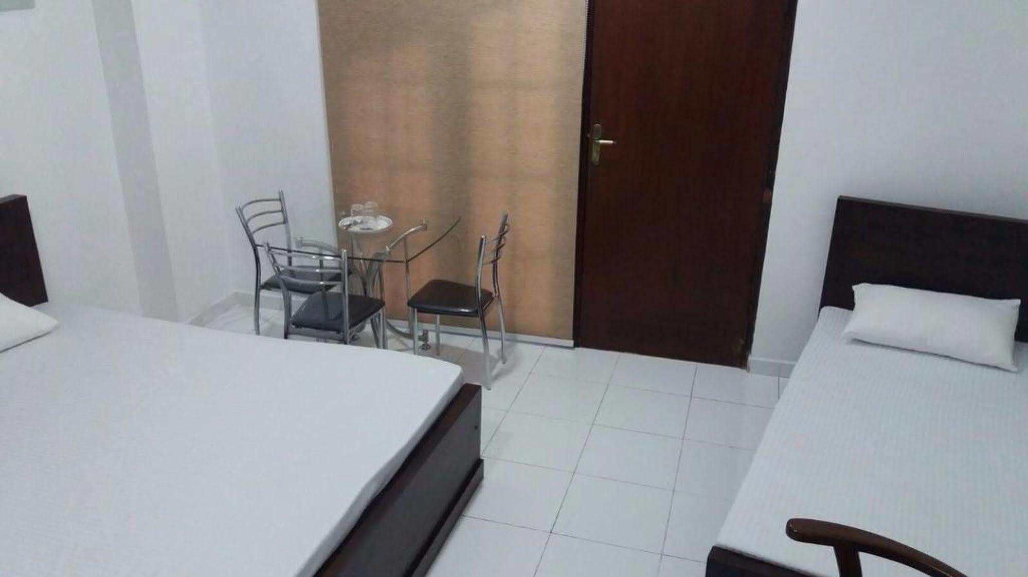 Star City Villa Kolombo Bagian luar foto